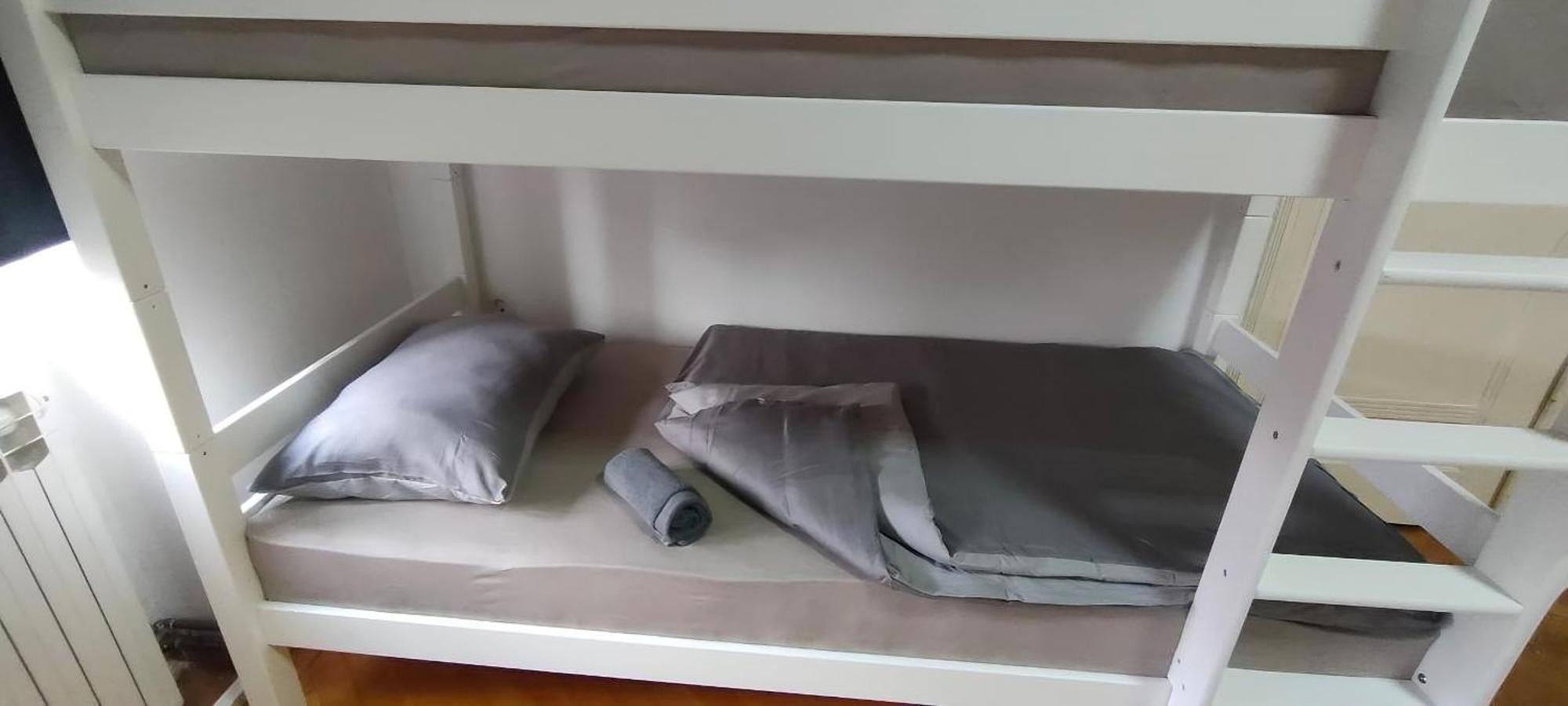 Waterfall Hostel Сараево Экстерьер фото
