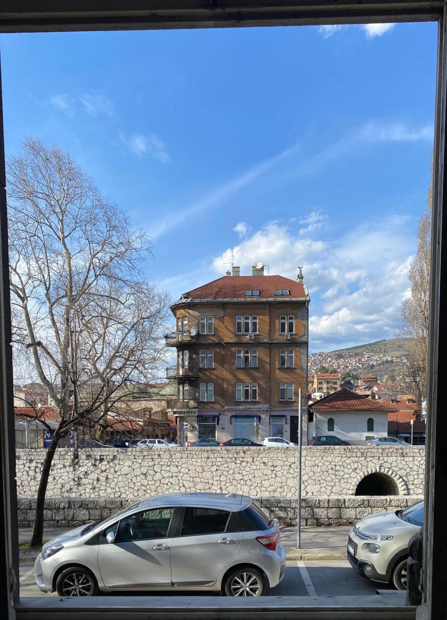 Waterfall Hostel Сараево Экстерьер фото
