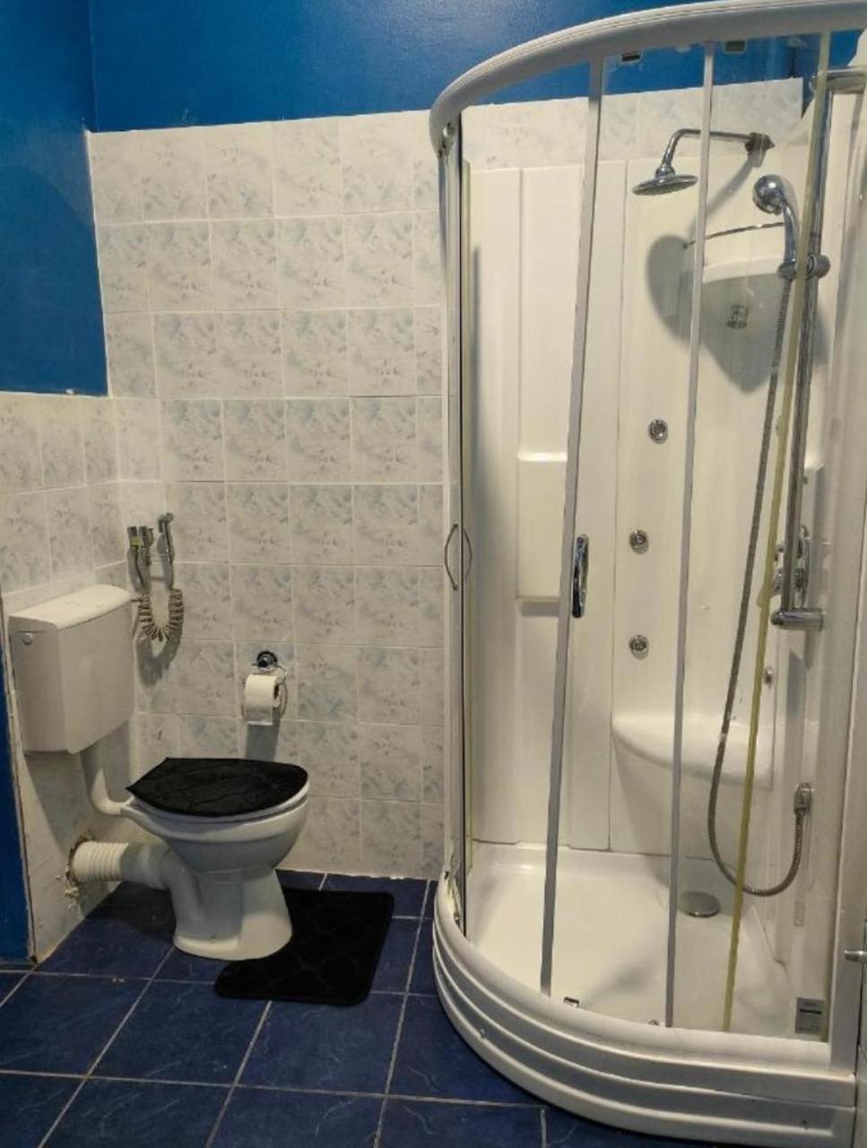 Waterfall Hostel Сараево Экстерьер фото