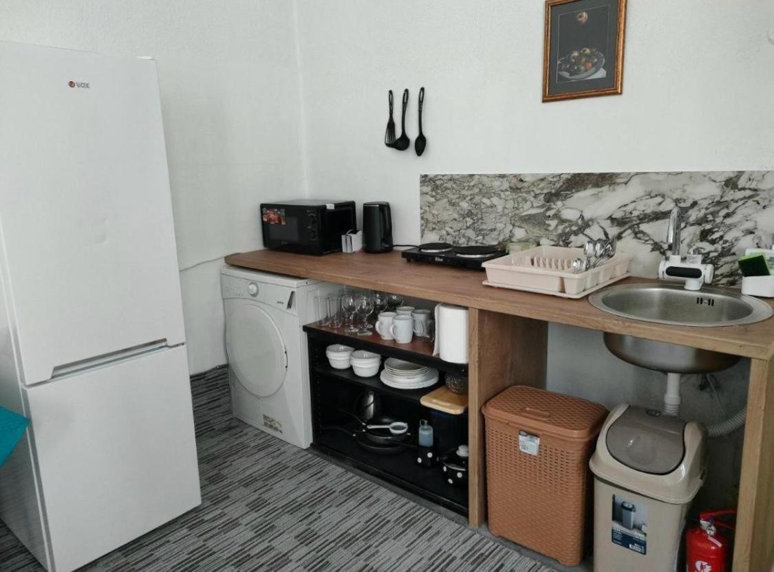 Waterfall Hostel Сараево Экстерьер фото